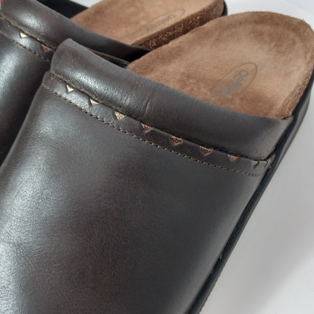 Aetrex Genuine Leather Slip On Clogs, Size 10, Brown Leather - Picture 6 of 8